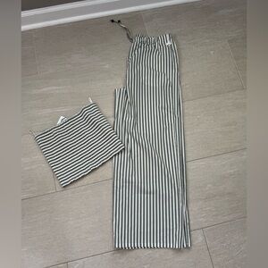 💚🆕Christian Lacroix Wide Leg Pants & Smocked Tube Top, Medium💚
